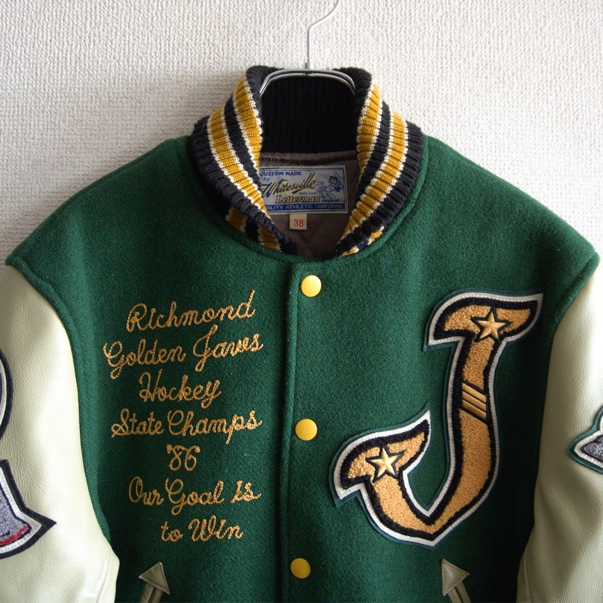 美品】WHITESVILLE【フルデコ レザースリーブ スタジャン】38