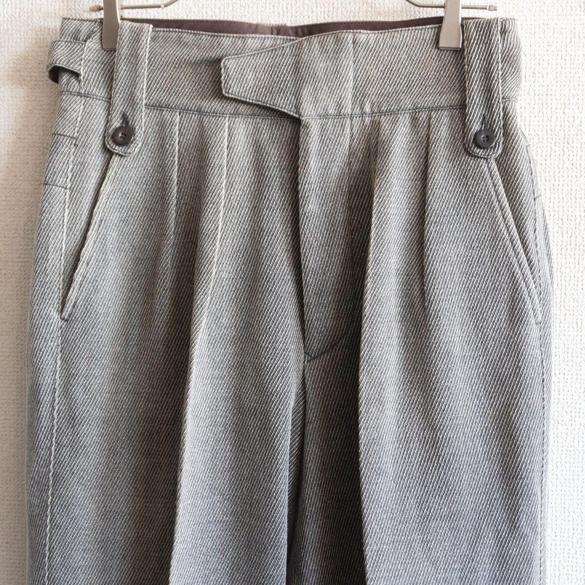 【美品】GIORGIO ARMANI【サイドアジャスター 2タック スラックスパンツ】46 ジョルジオアルマーニ 26010593 美品】GIORGIO ARMANI【サイドアジャスター 2タック スラックスパンツ