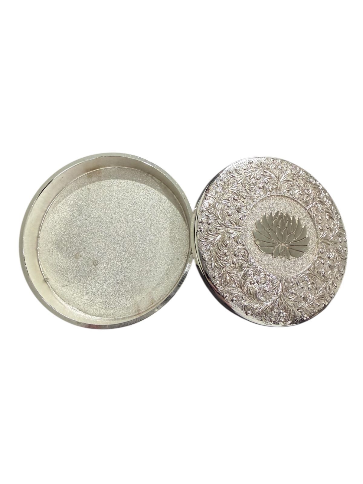 管理201】宮内庁限定 ボンボニエール 銀色 本体のみ - メルカリ