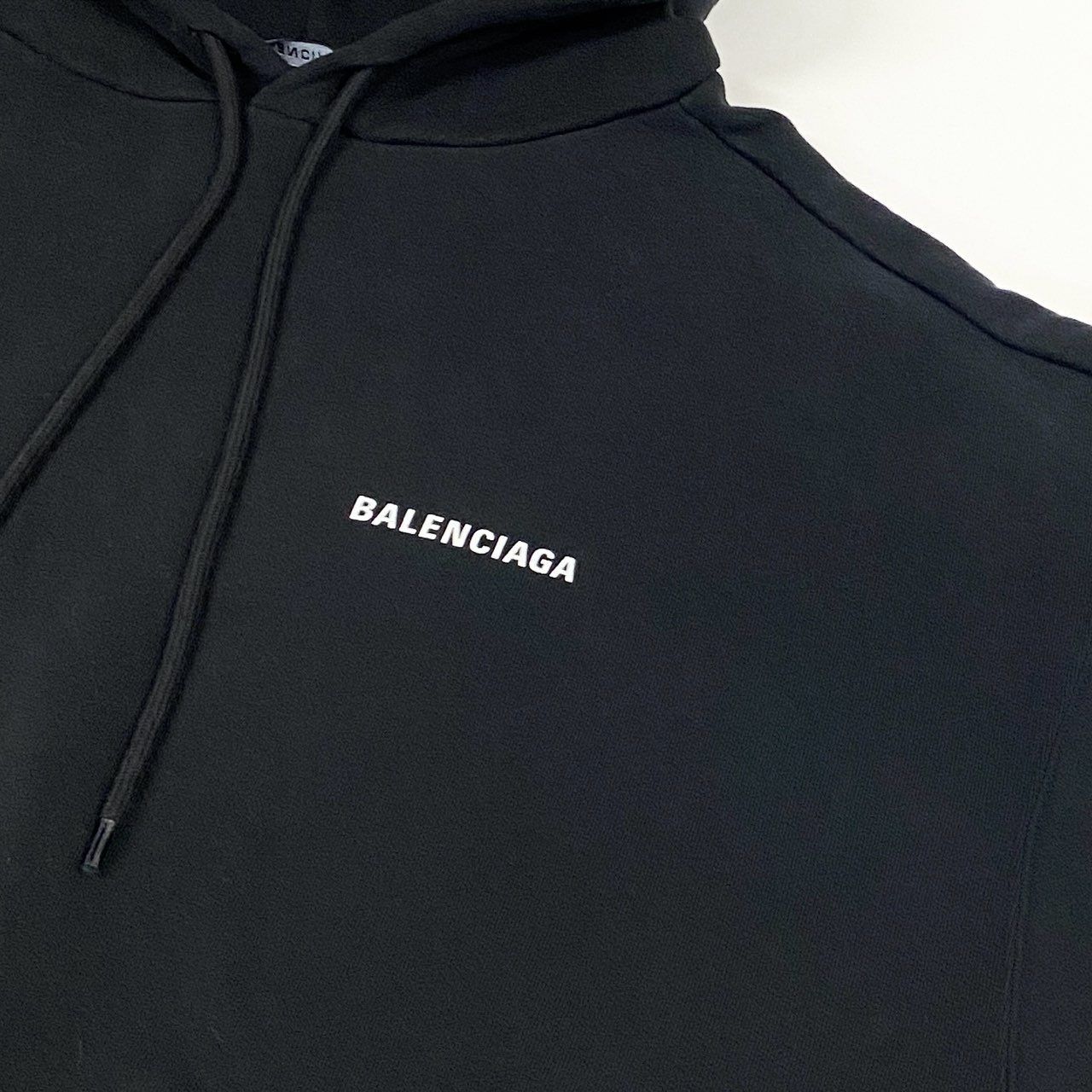 20a26 BALENCIAGA バレンシアガ プルオーバーフーディー DEFILE デフィレ パーカー 641679 TJVE5 Mサイズ ブラック コットン100％ メンズ 男性用o07t 20a26 BALENCIAGA バレンシアガ プルオーバーフーディー DEFILE