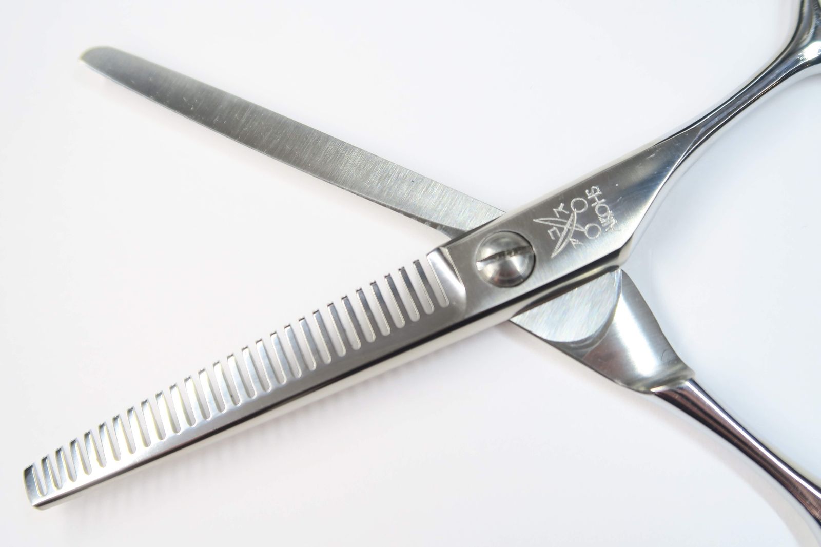 Cランク【AKKOHS アコス】 A5528 セニング 美容師・理容師 5.5インチ