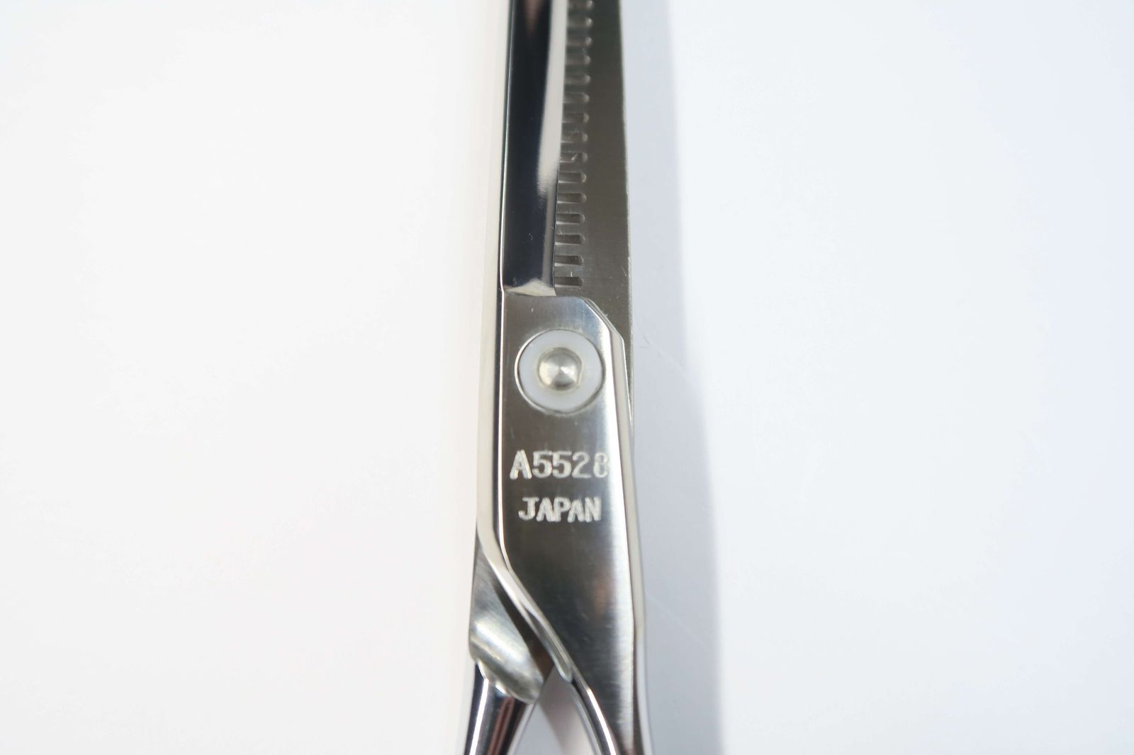 Cランク【AKKOHS アコス】 A5528 セニング 美容師・理容師 5.5インチ