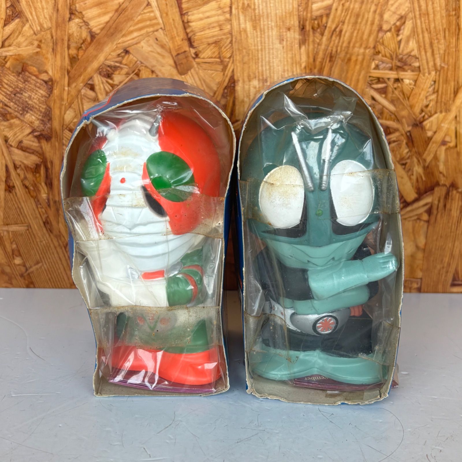 未開封 BANPRESTO バンプレスト 仮面ライダー ソフビ貯金箱