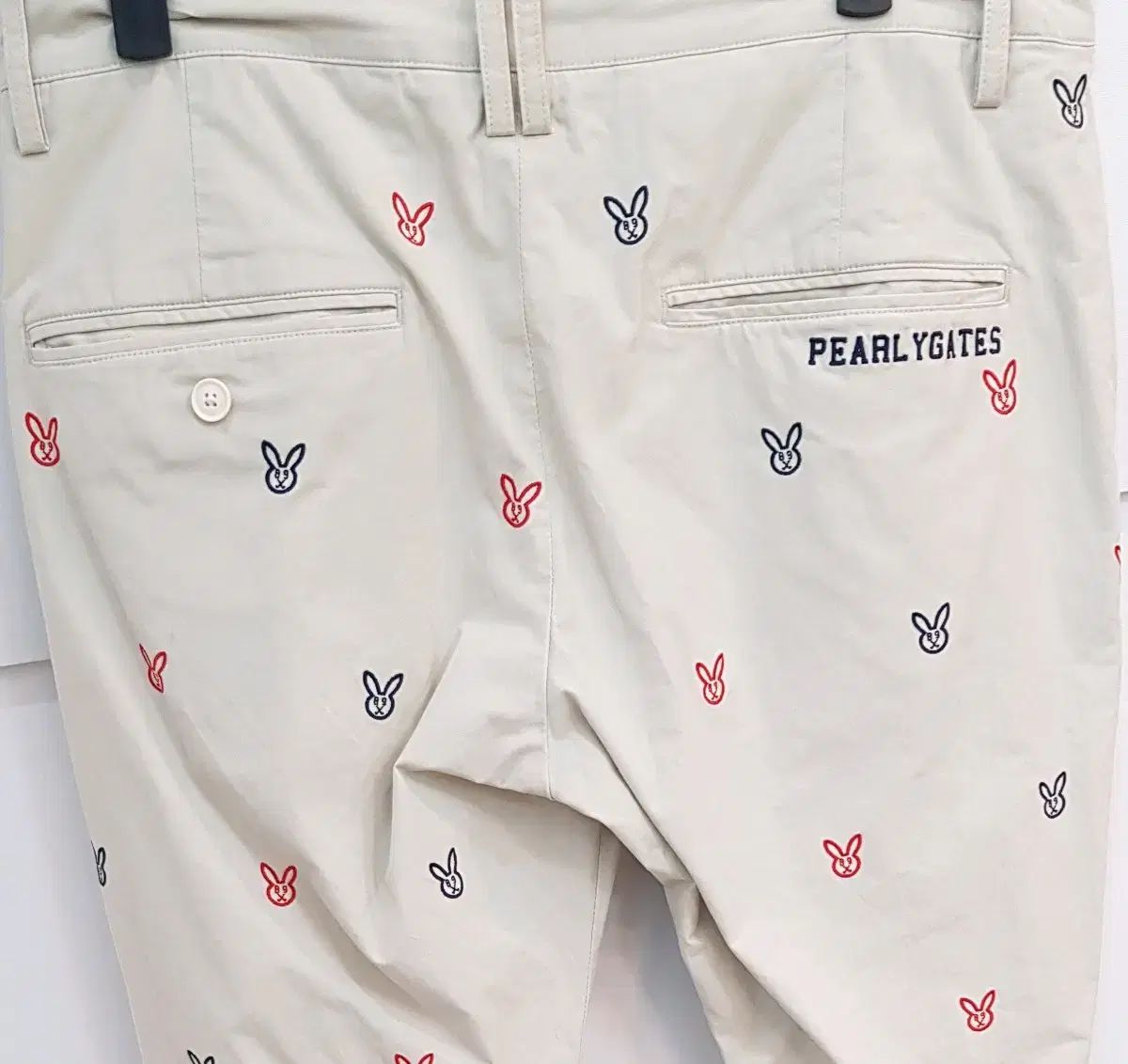 メンズ ゴルフ パーリーゲイツ うさぎ 刺繍 ズボン4 - メルカリ