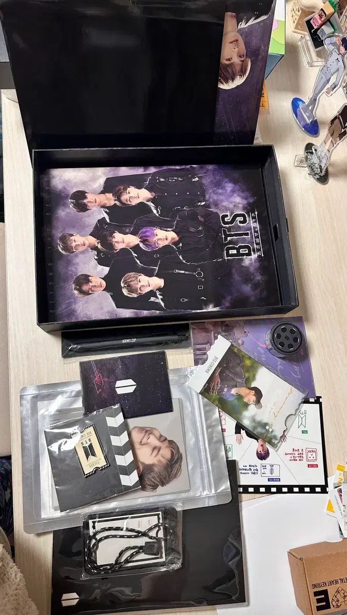 BTS 防弾少年団 グッズ まとめ 出品 - メルカリ