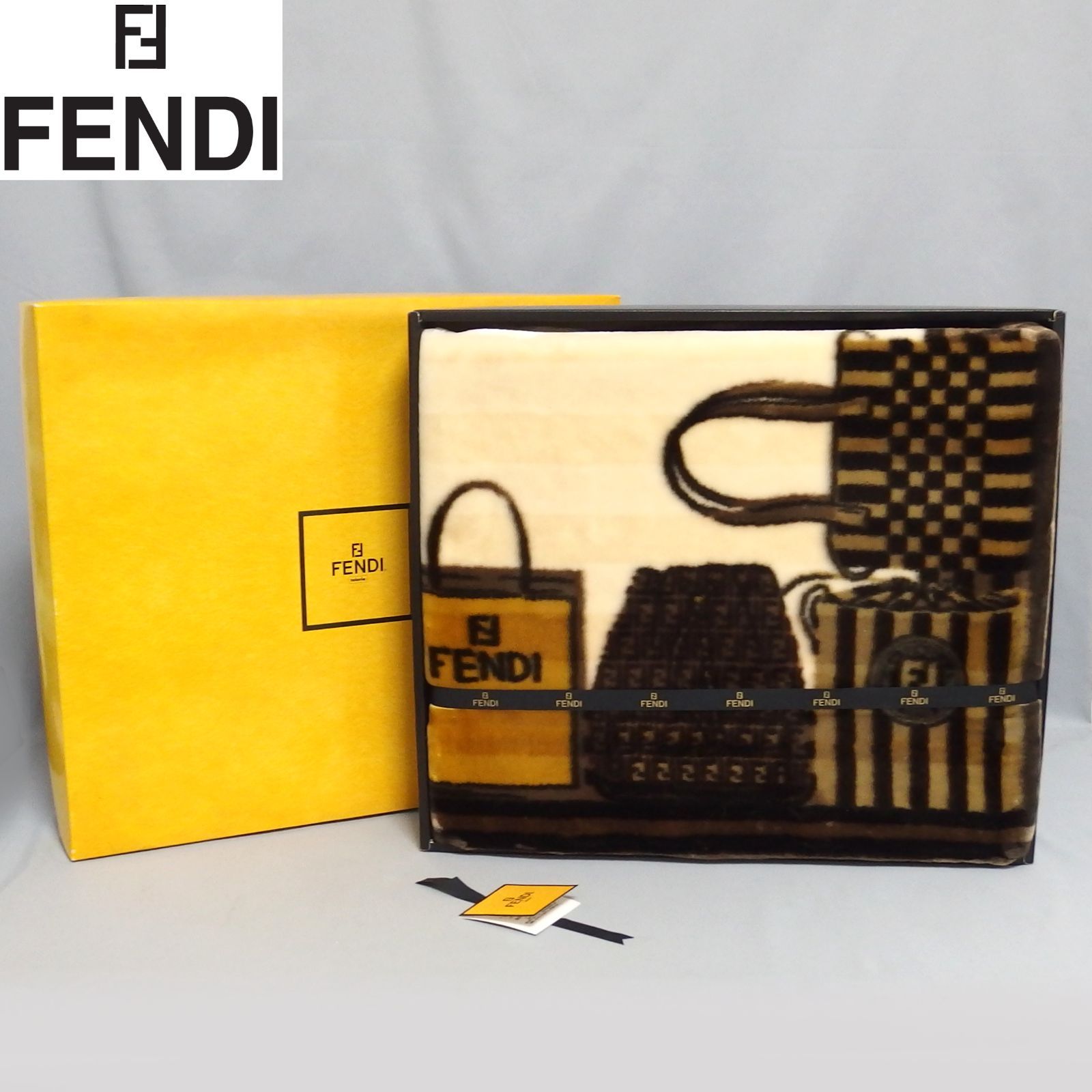 極美品☆FENDI FF ズッカ バッグ柄 ニューマイヤー ハーフ毛布
