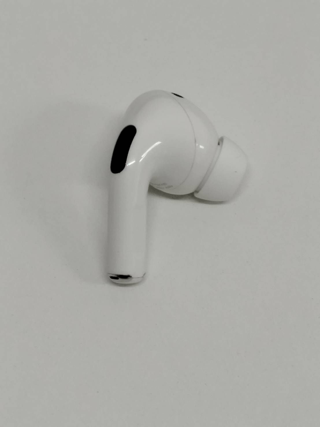 正規品】Apple AirPods Pro 第2世代/A2698/ワイヤレスイヤホン/右耳