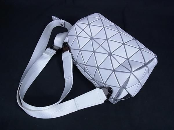 □美品□ BAO BAO ISSEY MIYAKE バオバオイッセイミヤケ ソリッド