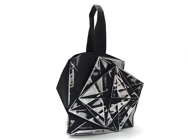 □新品同様□ ISSEY MIYAKE イッセイミヤケ キャンバス ワンハンドル