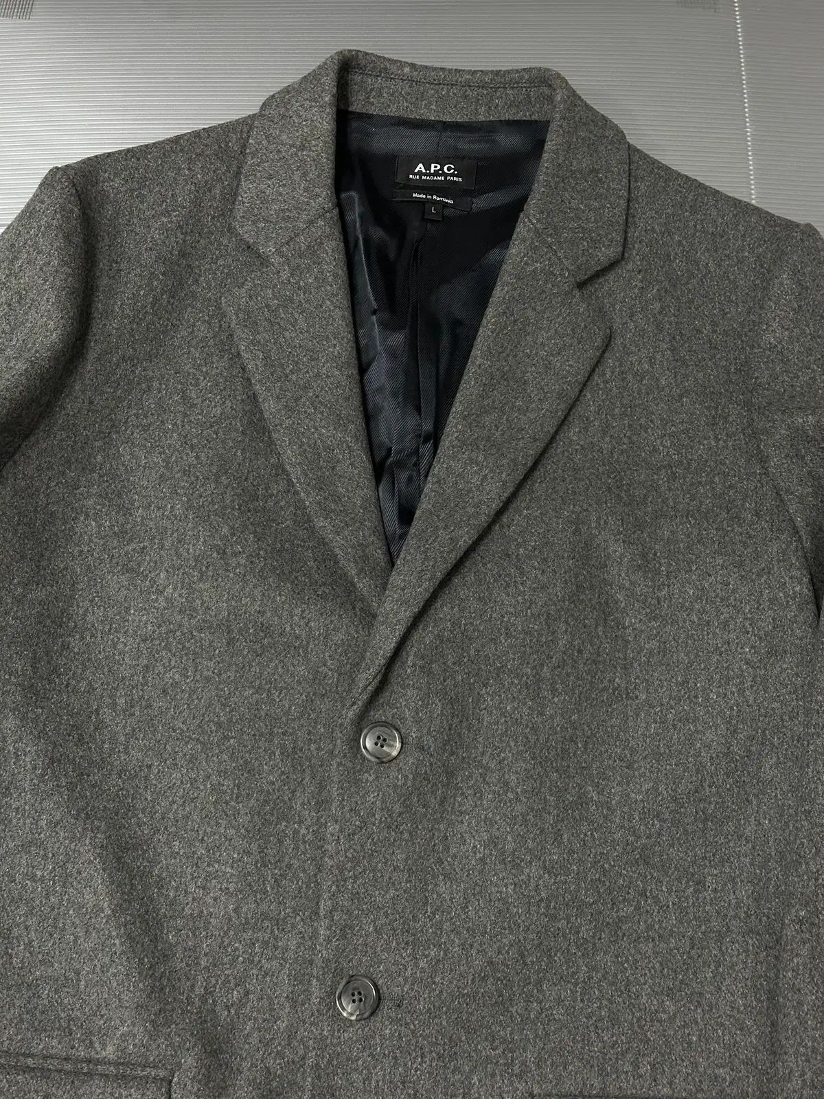 A.P.C. アーペーセー チェスターコート VISCONTI A.P.C. アーペーセー Visconti シングル コート 95 - メルカリ