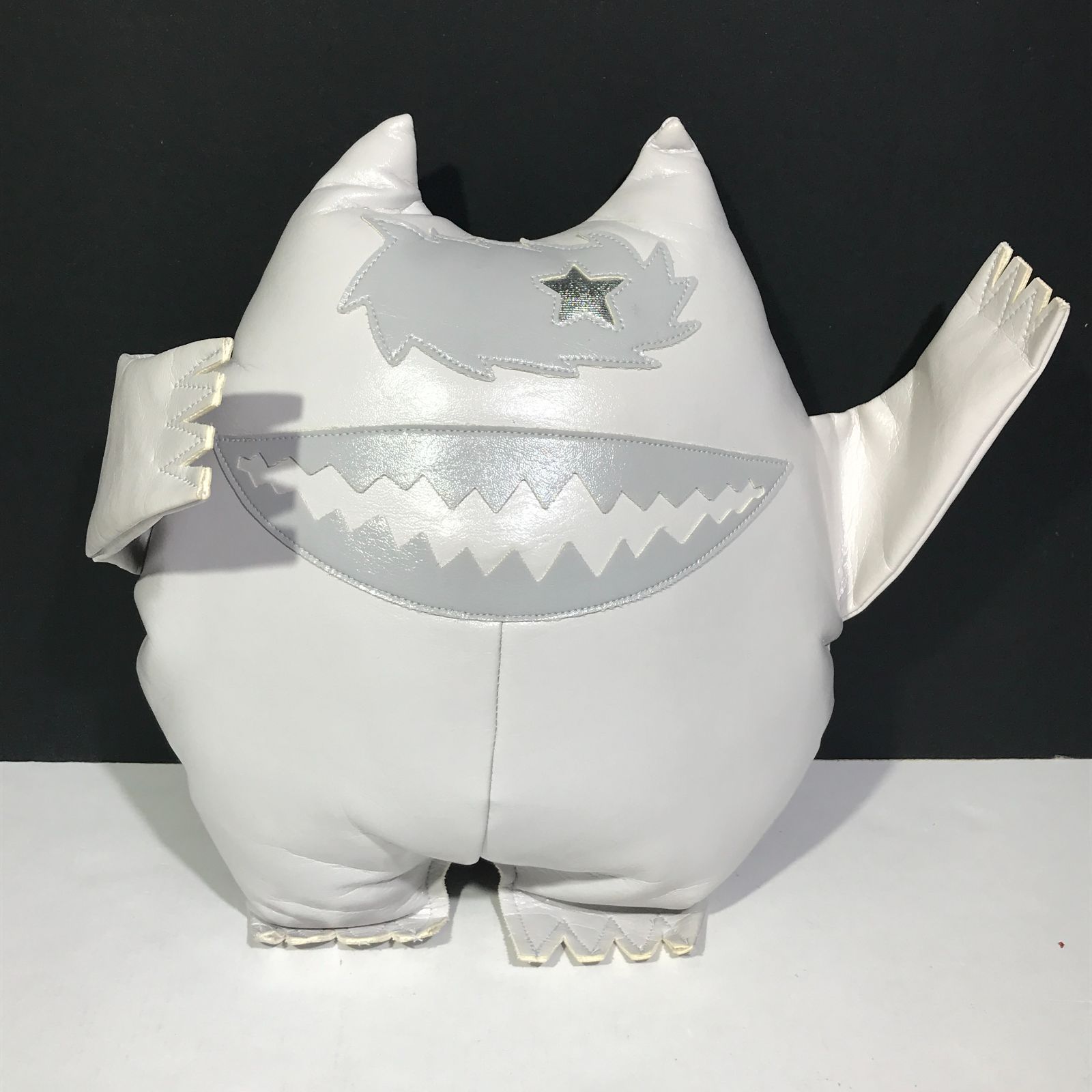 城東81-030] NEXUSVII ネクサスセブン NAUGA MONSTER ナウガモンスター