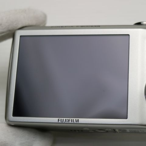 美品 FinePix F300EXR シルバー 即日発送 FUJIFILM デジカメ デジタル