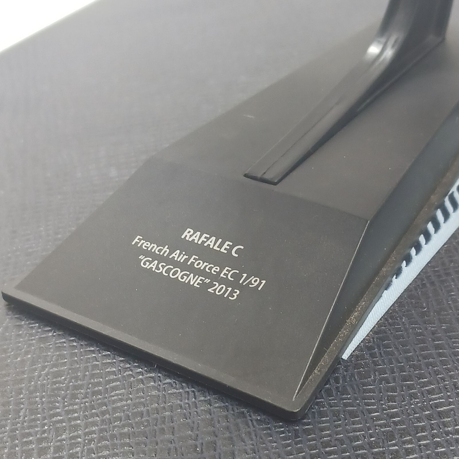 中古品】アシェットエアファイター コレクション1/100スケール No.7