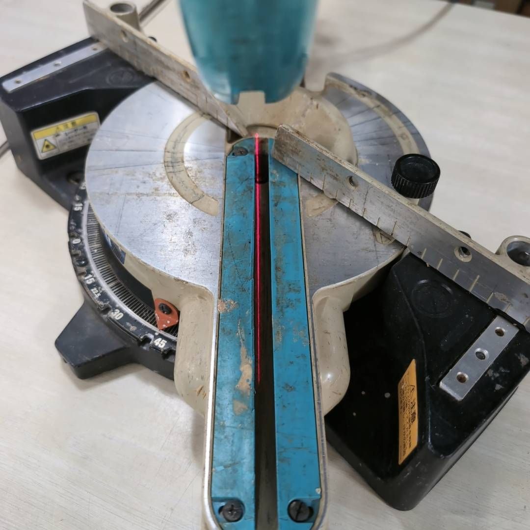 スライド丸ノコ レーザー|LED付