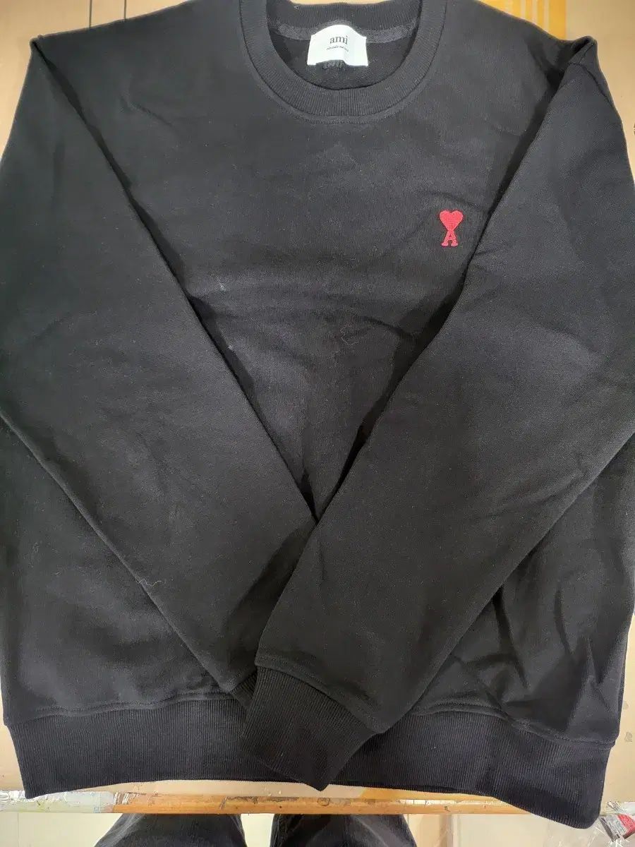 アミ スモール ハート ブラック スウェット - メルカリ
