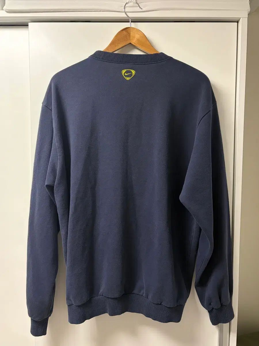 ナイキ 00s バルセロナ スウェットシャツ - メルカリ