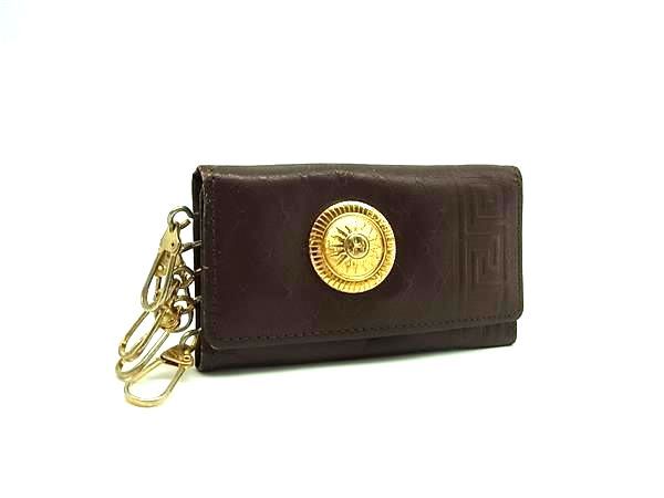 ✨超希少 極美品✨ ジャンニヴェルサーチ キーケース 6連 メデューサ ブラック ジャンニ・ヴェルサーチ キーケース6連 レザー ロゴ型押し ブラック