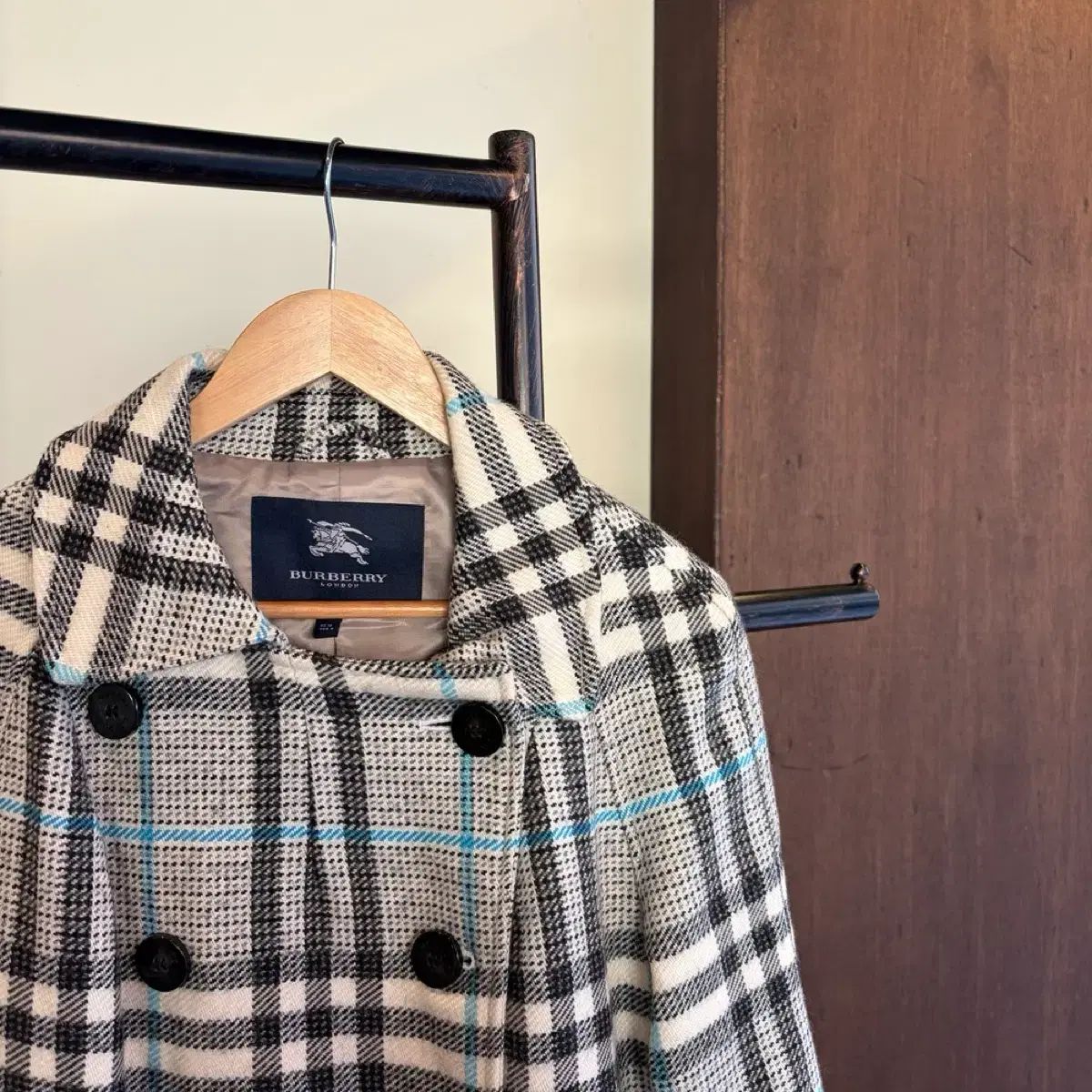 バーバリー⭐︎ウールコート ⭐︎チェック袖 15937 - バーバリー チェック ウール コート (ウール 48%) - メルカリ