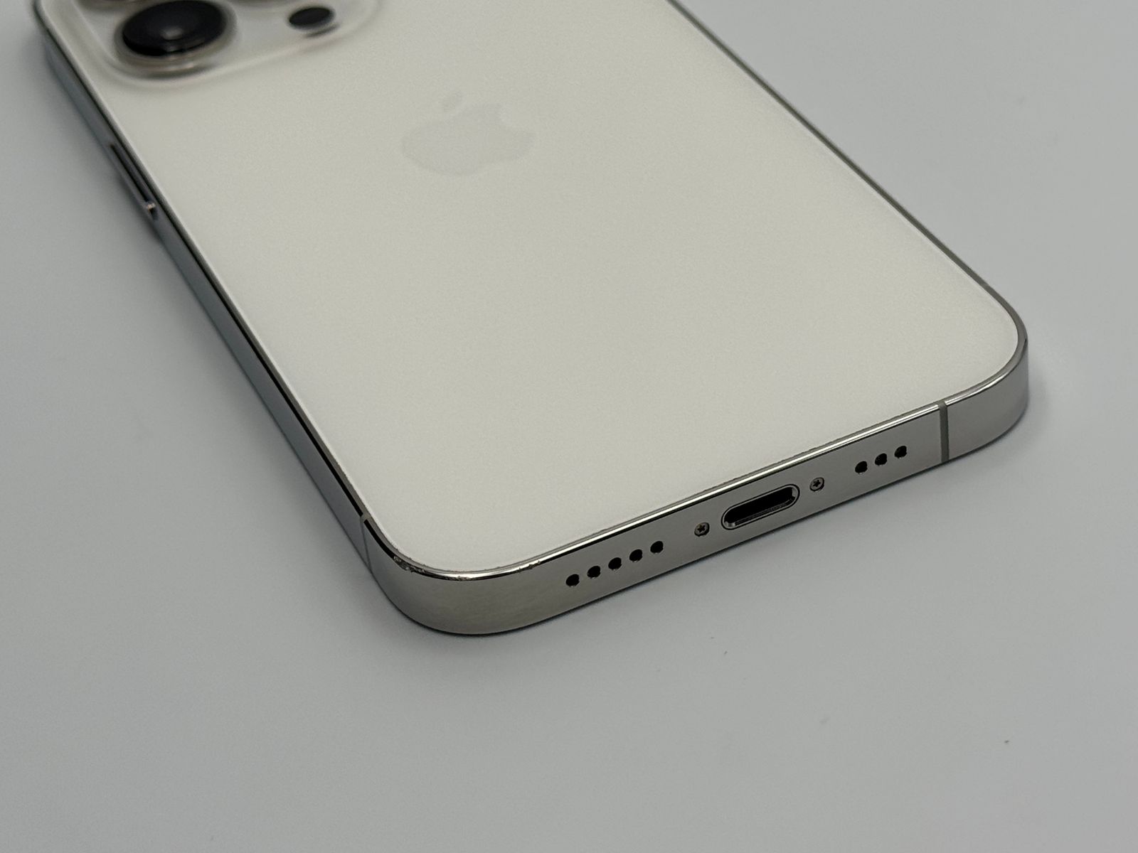 中古C】iPhone 13 Pro 128GB シルバー バッテリー【84