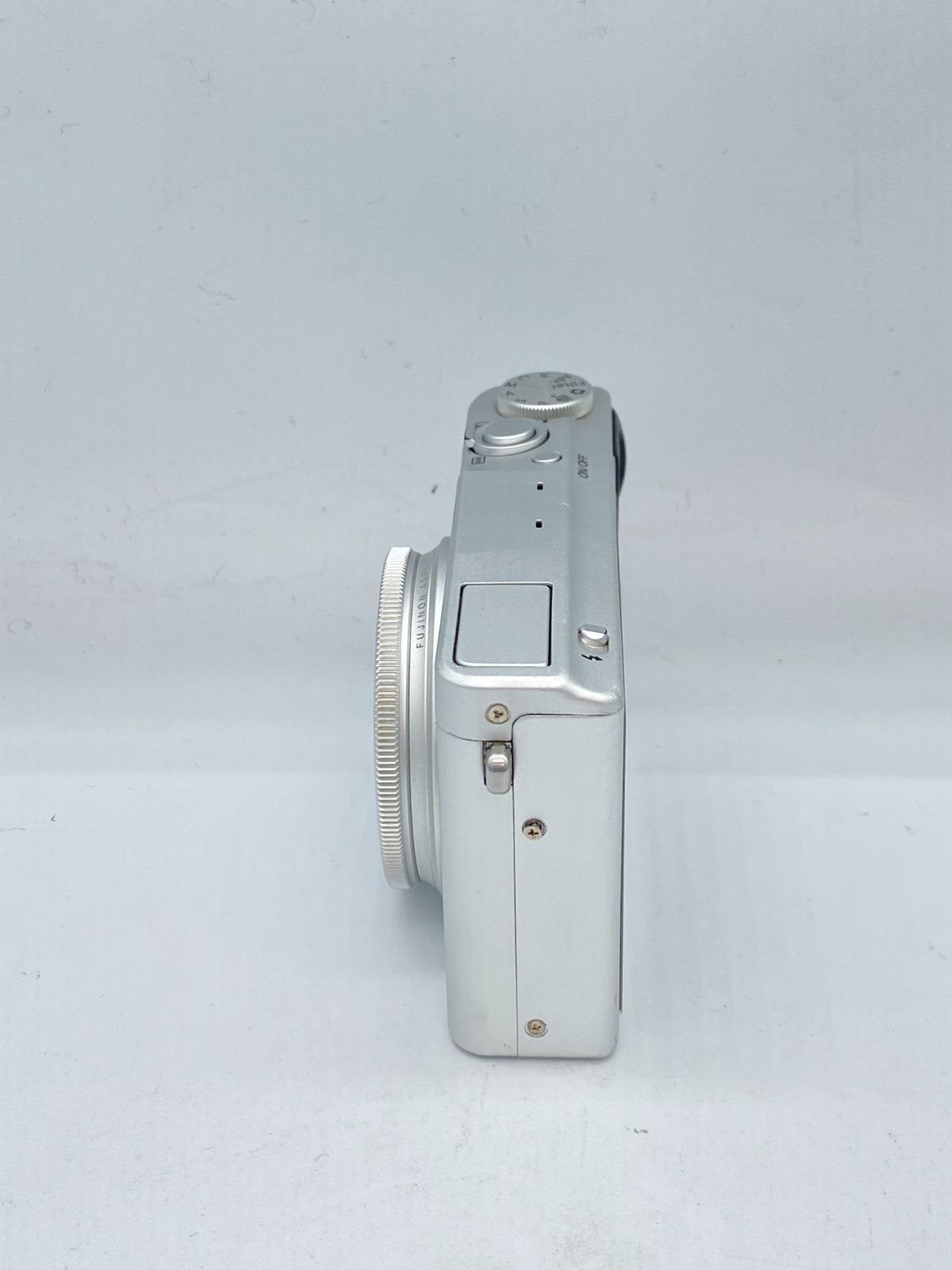 返品保証・動作確認済】FUJIFILM XQ1 コンパクトデジタルカメラ - メルカリ