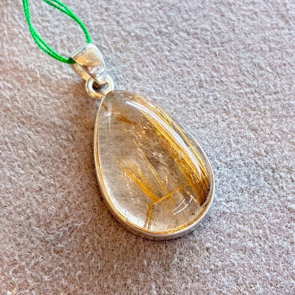 未使用品 ゴールドルチル 、シルバー925。ペンダントトップ ペンダントトップ シルバー925 ルチルクォーツ ゴールドルチル 針金