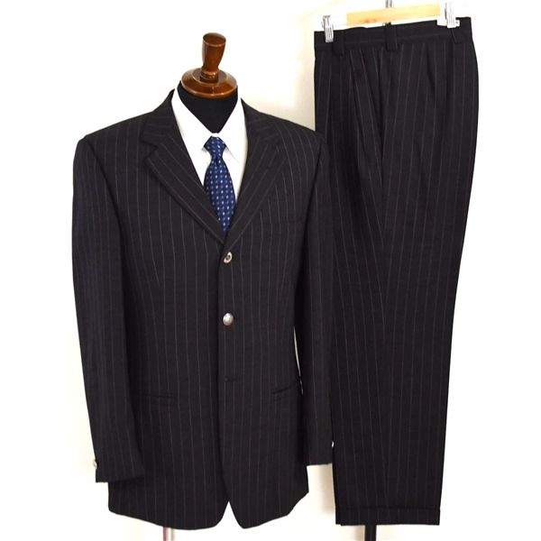 スーツ ヴェルサーチ ３ツボタン、 黒 / ストライプ ヴェルサーチ 3つボタン シングルスーツ M A6 ダークグレー ストライプ