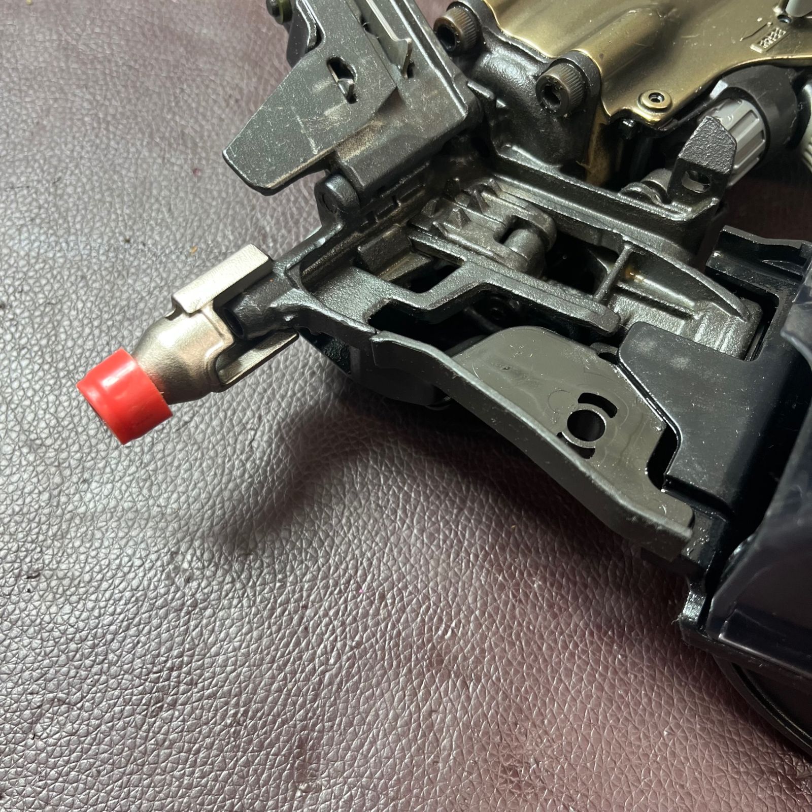  品 ハイコーキ HIKOKI 旧 日立工機 高圧エア釘打ち機 NV 50 H 2 S 釘打機 エアーツール