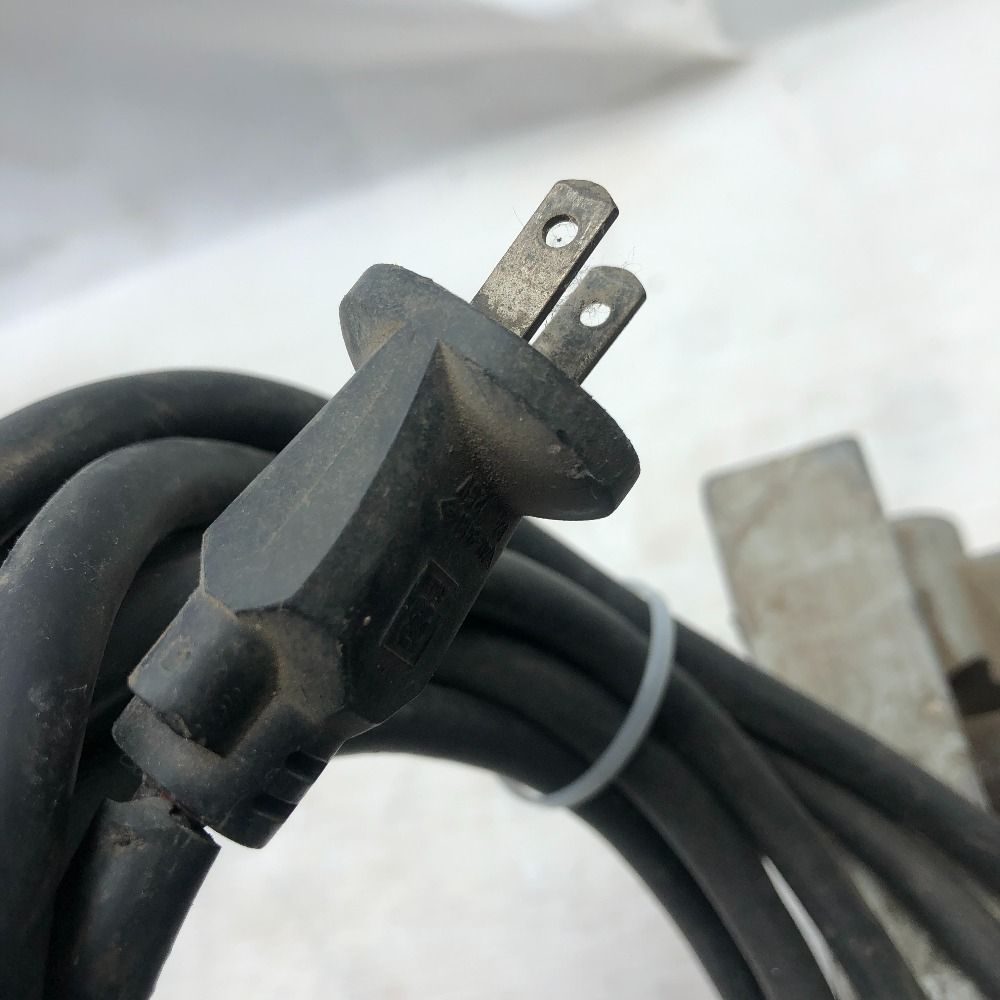 ◇◇RYOBI リョービ 電気角のみ 100V コードに劣化あり DM-18E グレー ◇◇RYOBI リョービ 電気角のみ 100V コードに劣化あり DM-18E グレー