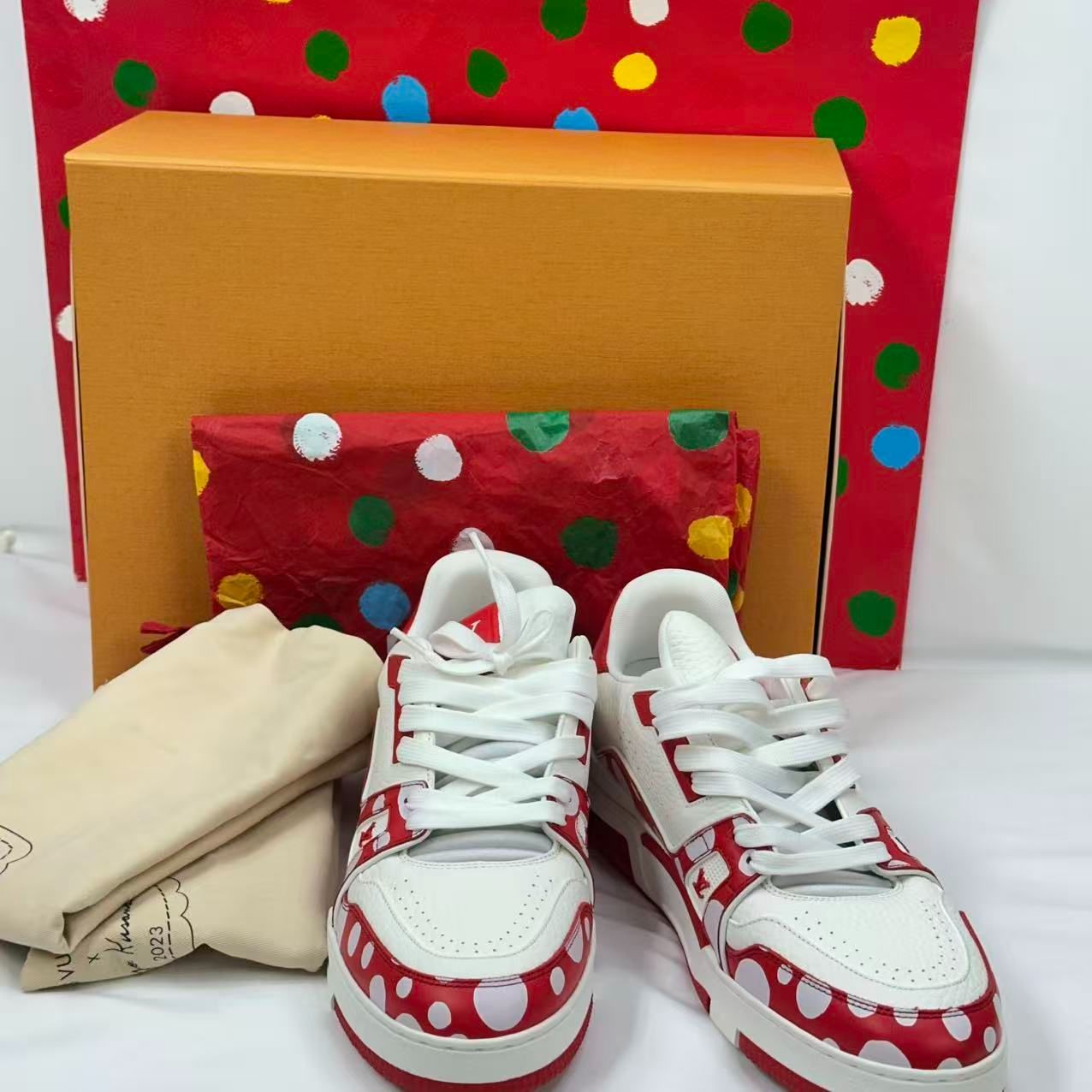 LOUIS VUITTON ヴィトン トレイナーライン 草間彌生コラボ スニーカー