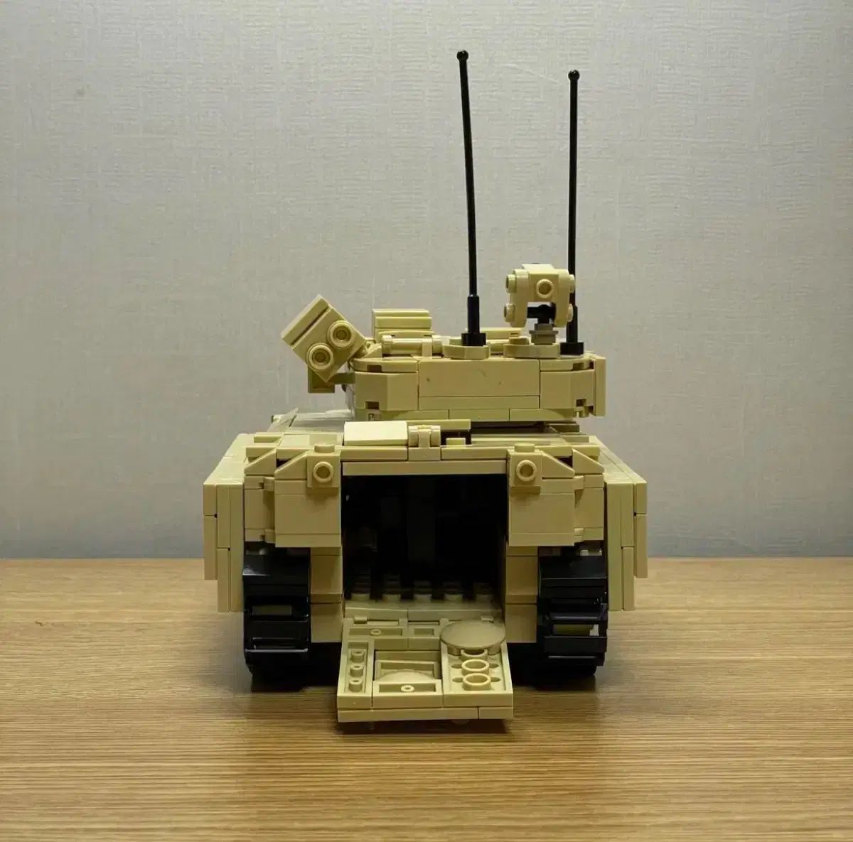 LEGO互換ブロック ミリタリー M2ブラッドレー 装甲車 M2 ブラッドレー 