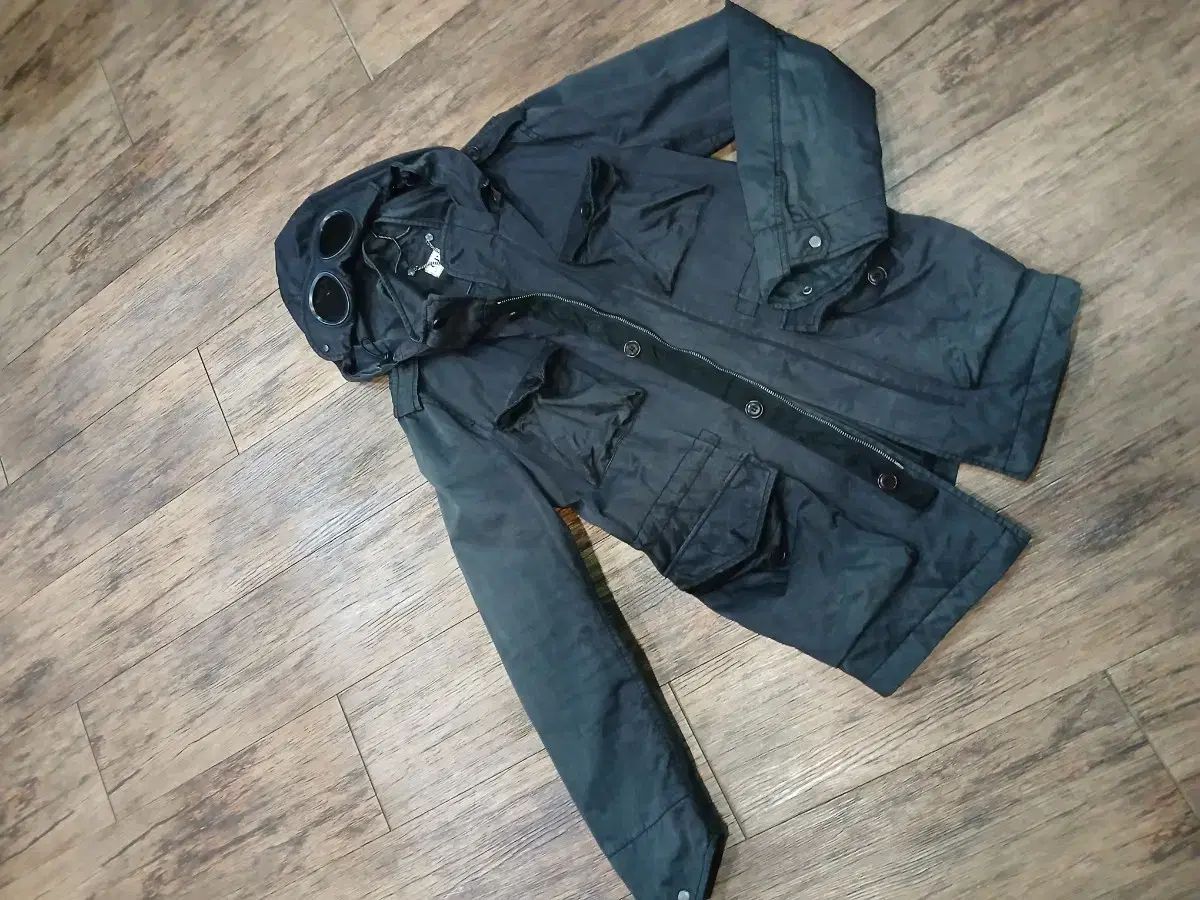 C.P. COMPANY シーピーカンパニー ゴーグル ジャケット M ブラック