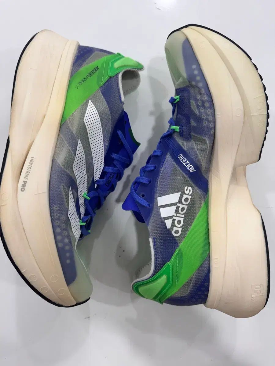 アディゼロ プライム