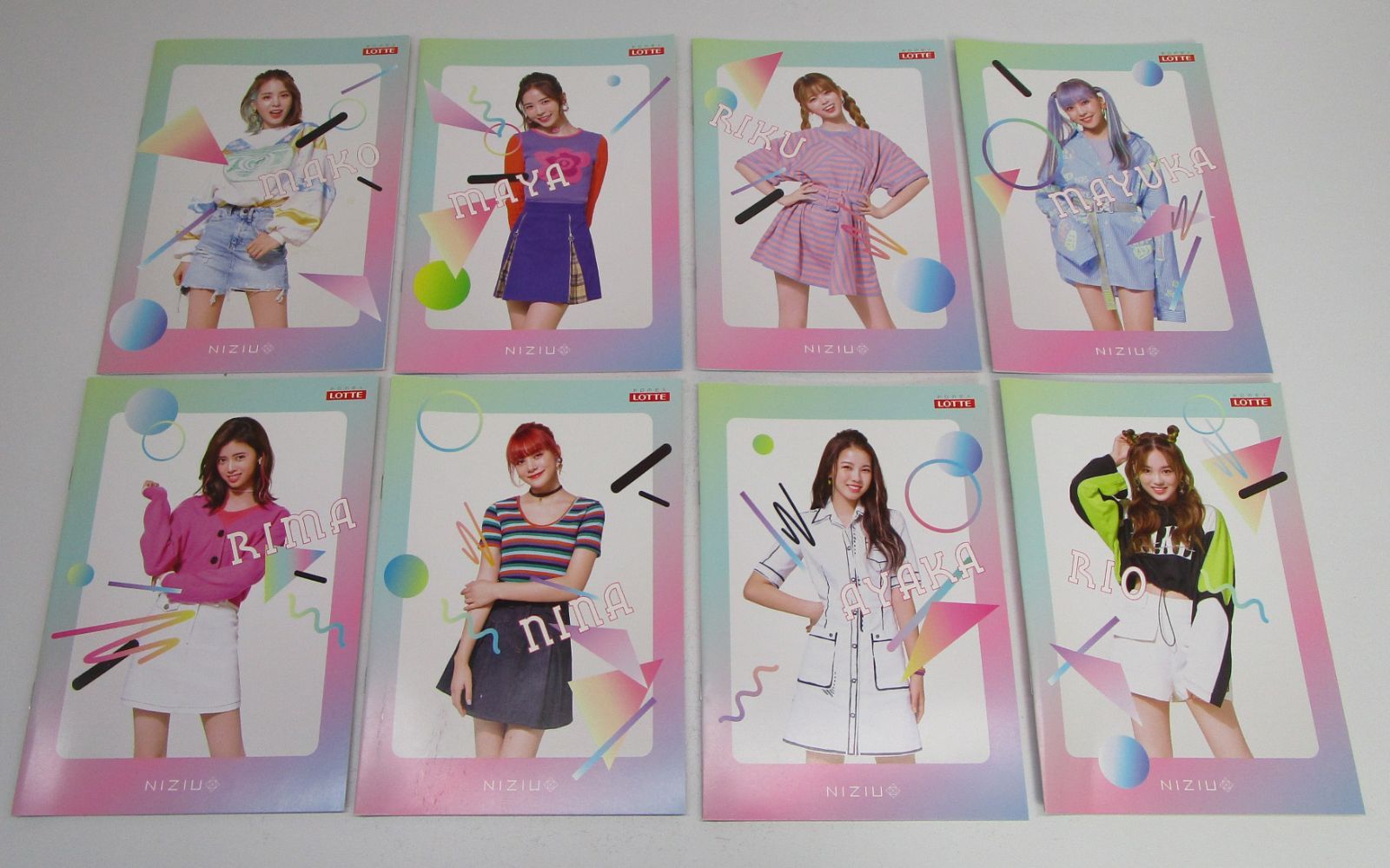 NiziU グッズ まとめ売り CD ハンガー等 - メルカリ