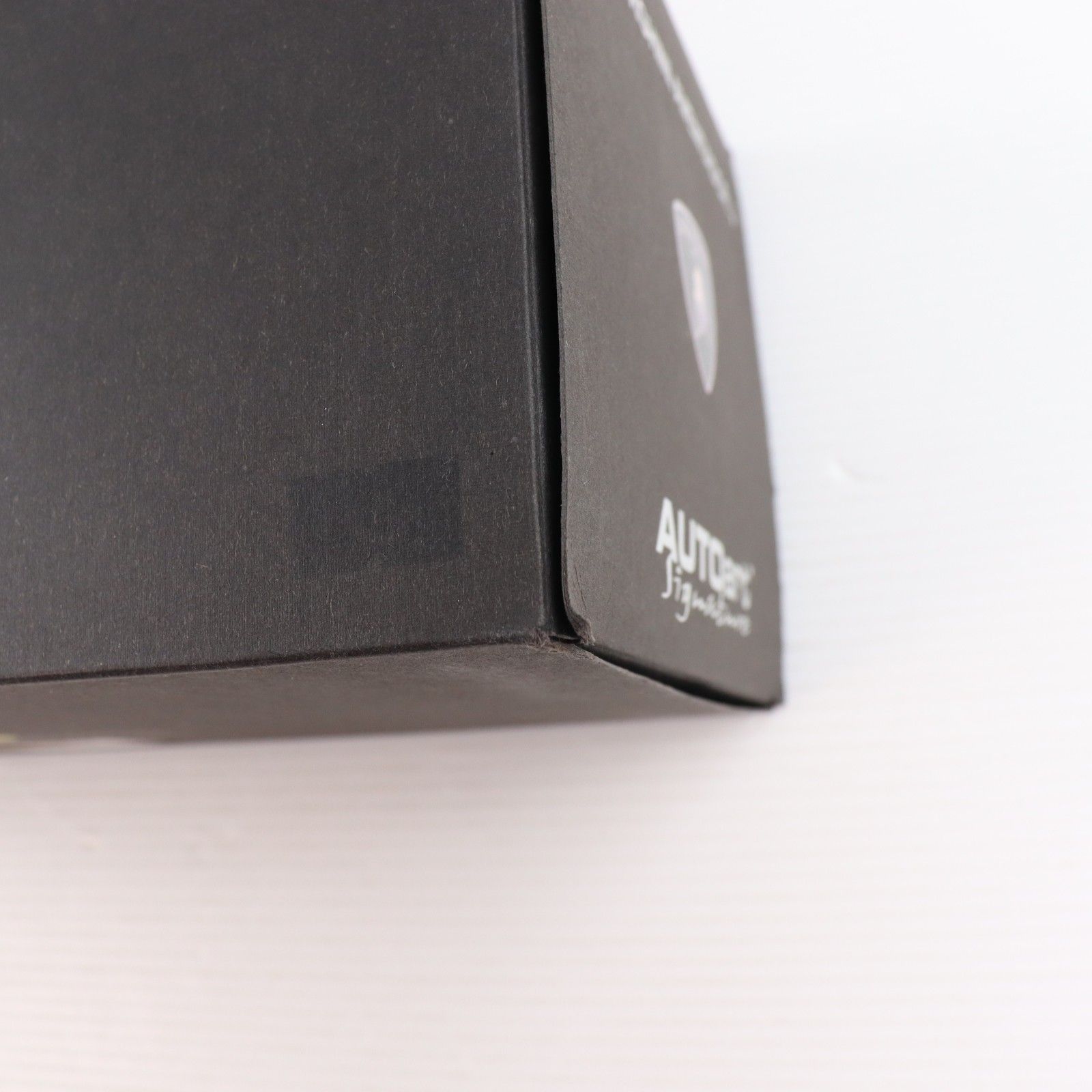  シグネチャーシリーズ 1|18 ランボルギーニ アヴェンタドール J メタリックレッド 完成品 ミニカー 74673 AUTOart オートアート その他 おもちゃ