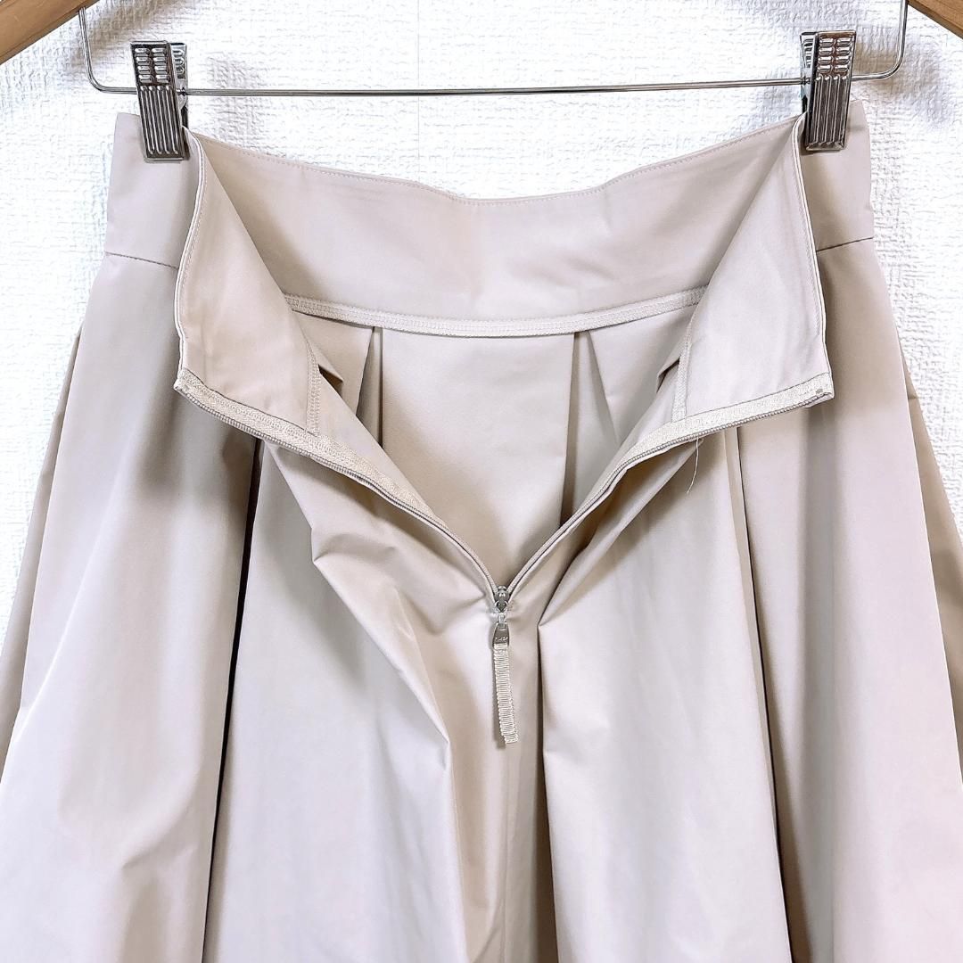 美品 FOXEY NEW YORK ボックスプリーツスカート 40 無地ベージュ