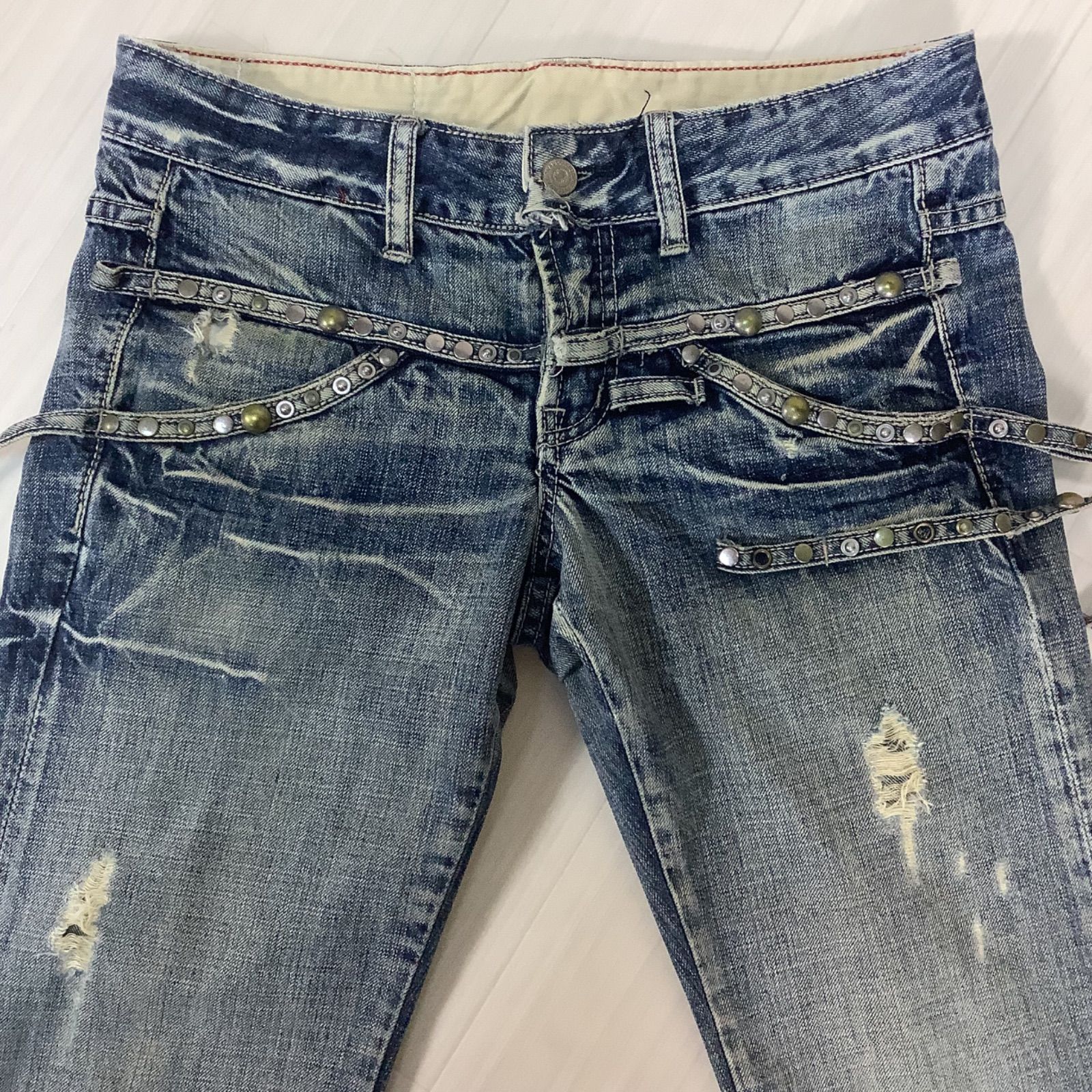 TORNADO MART ブーツカットデニム フレアデニム ダメージ有 値下げ可 TORNADO MART ブーツカットフレアデニム M - メルカリ