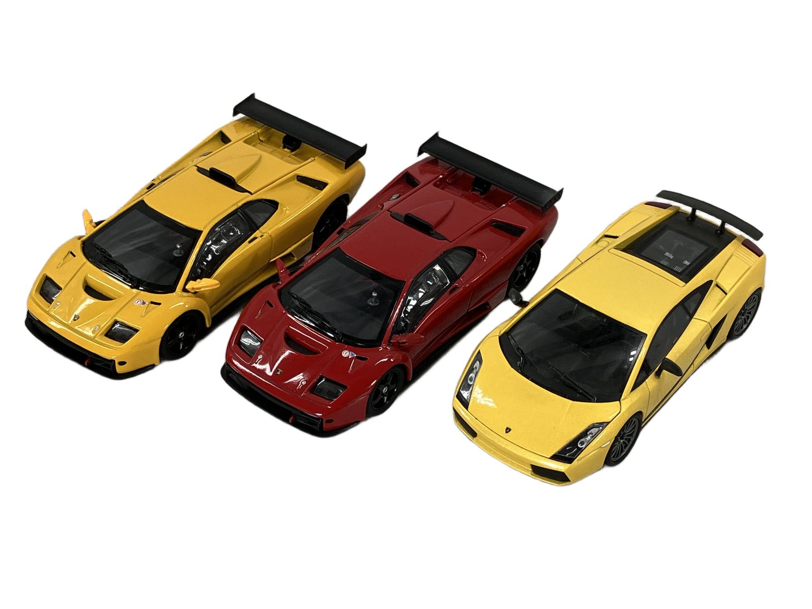 京商 1/64 ランボルギーニ　ガヤルド　3台セット　限定生産品 カルワザオンライン限定!!京商 ランボルギーニ 記念切手＋ 1/64