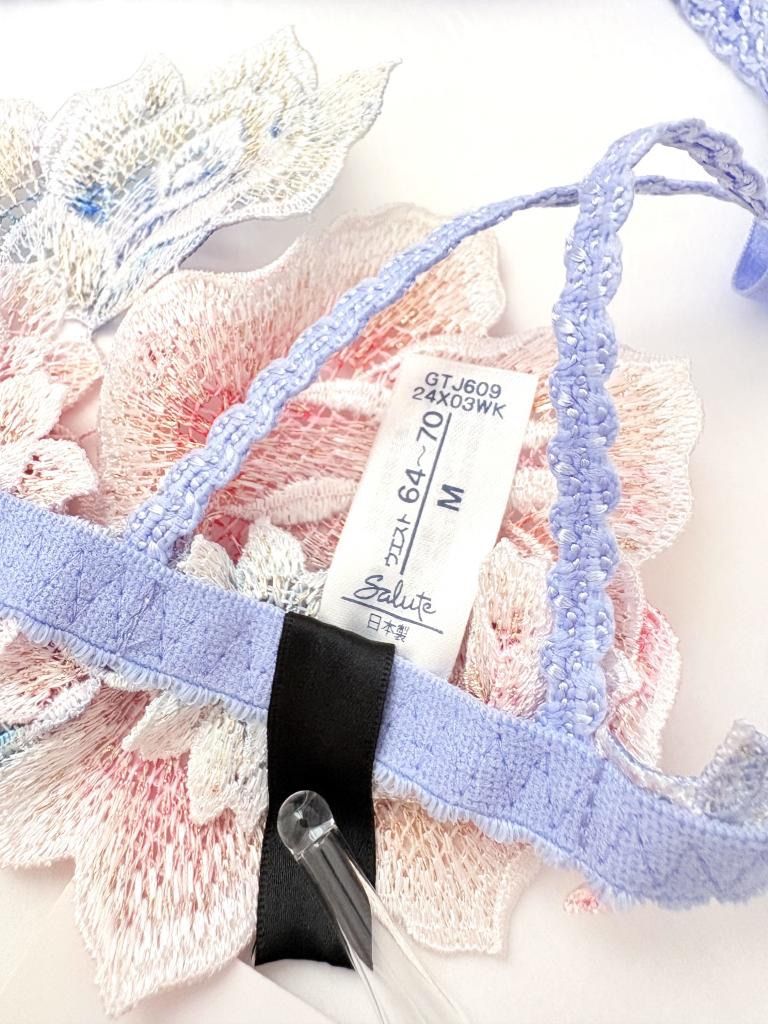 サルート ワコール ガーターベルト 09G インドの花嫁 М ワコール サルート 09G インドの花嫁 PU ガーターベルト M 店舗限定