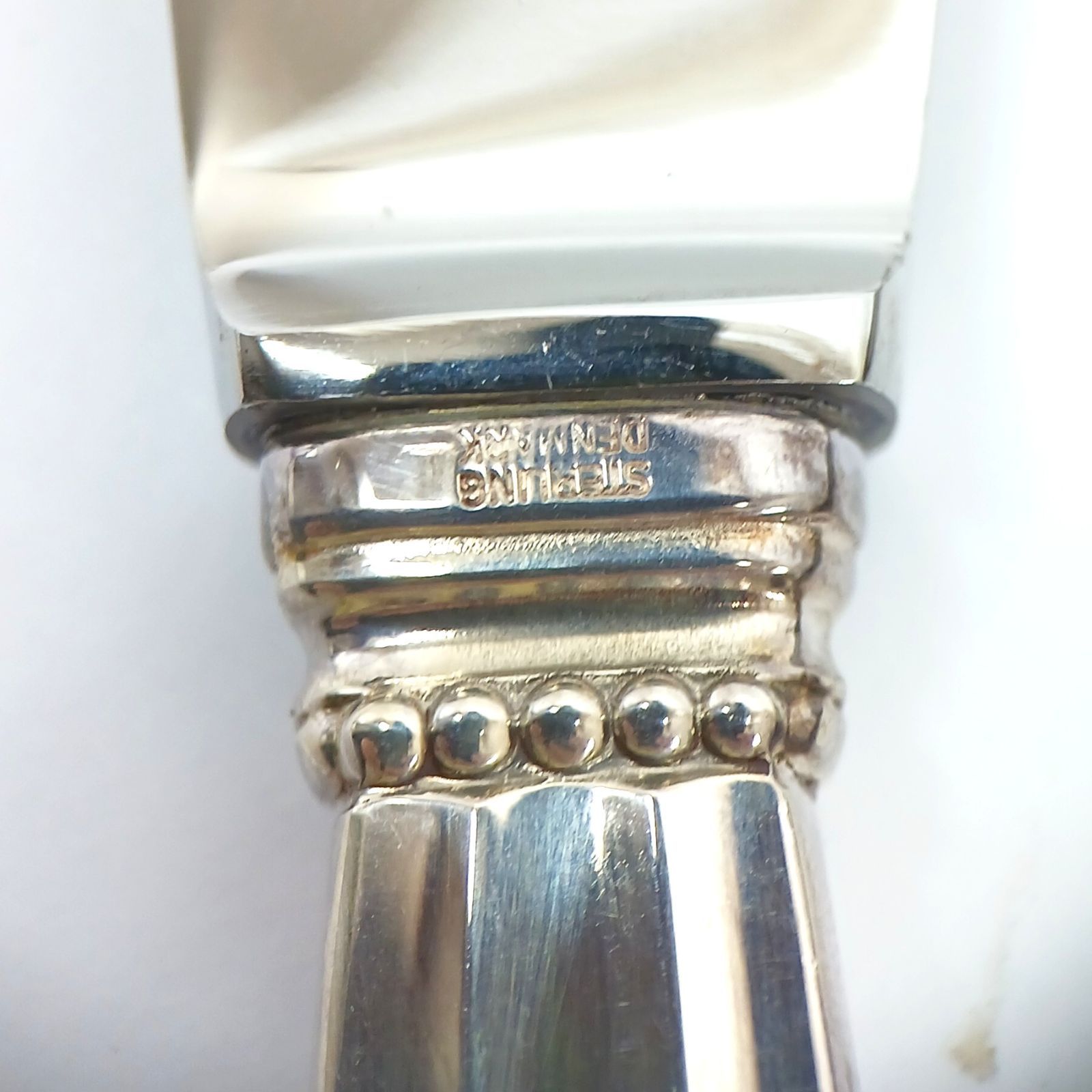 ディナーナイフ