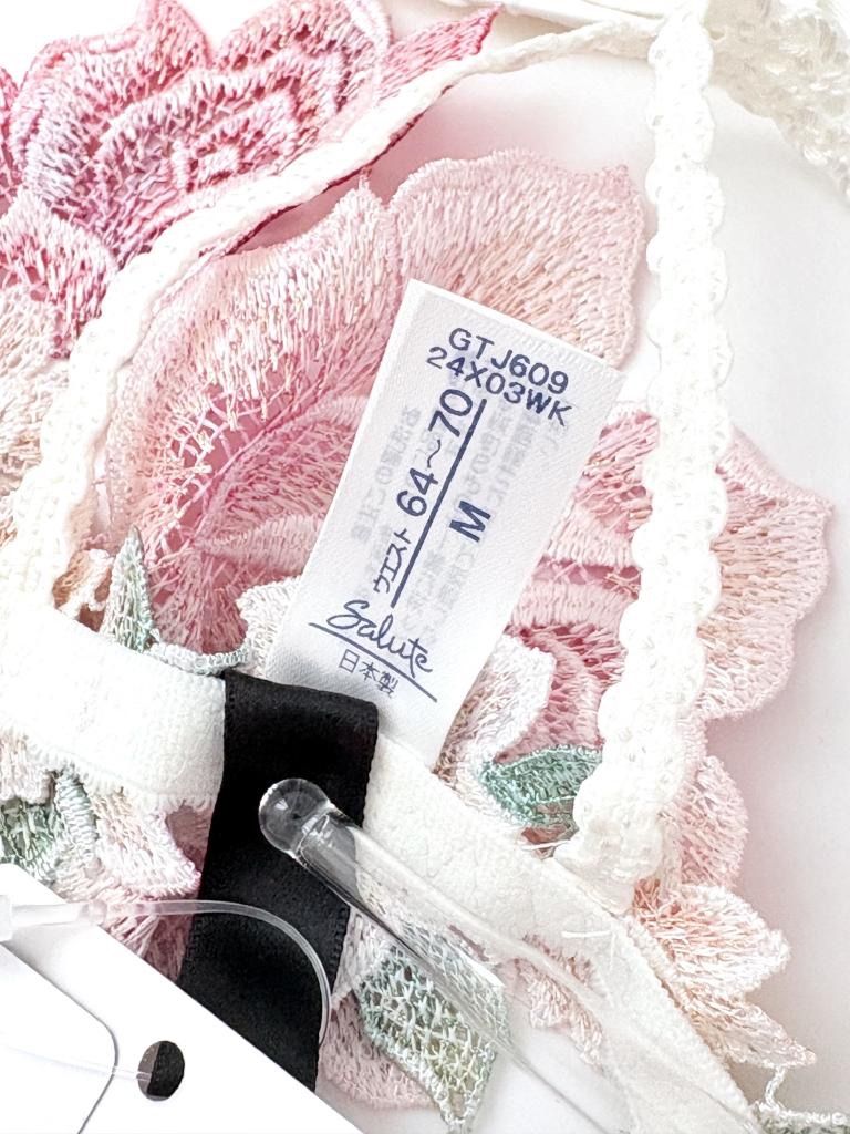 サルート ワコール ガーターベルト 09G インドの花嫁 М Wacoal - サルート 09グループ インドの花嫁 ガーターベルトM&ソングM