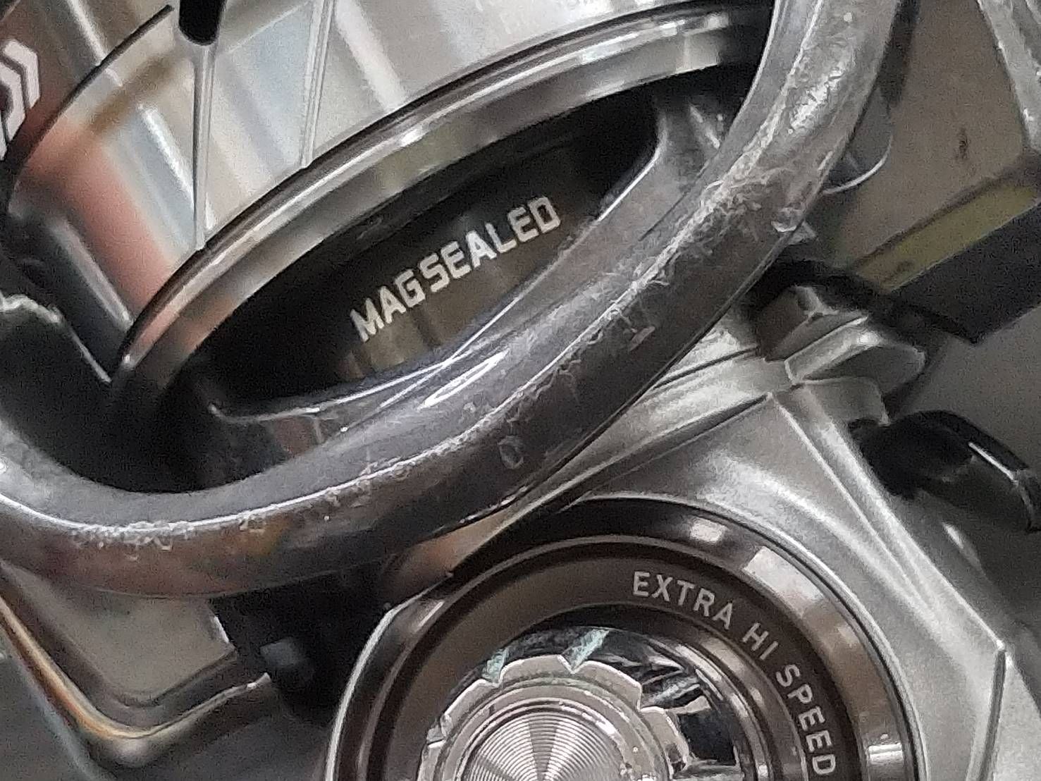 スピニングリール