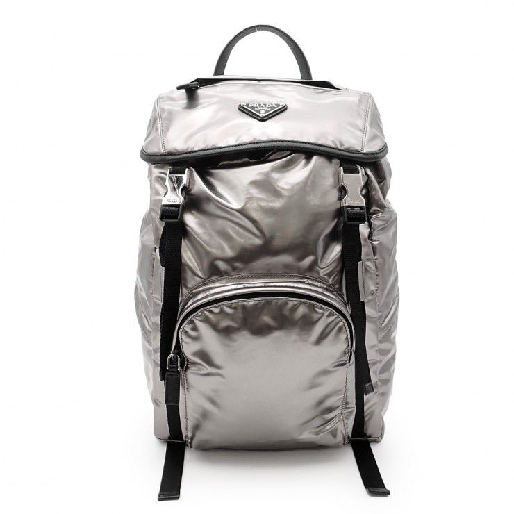 L*K様 PRADA 確実正規品返金保証付トライアングルプレート バックパック 未使用品 PRADA プラダ バックパック リュックサック トライアングル