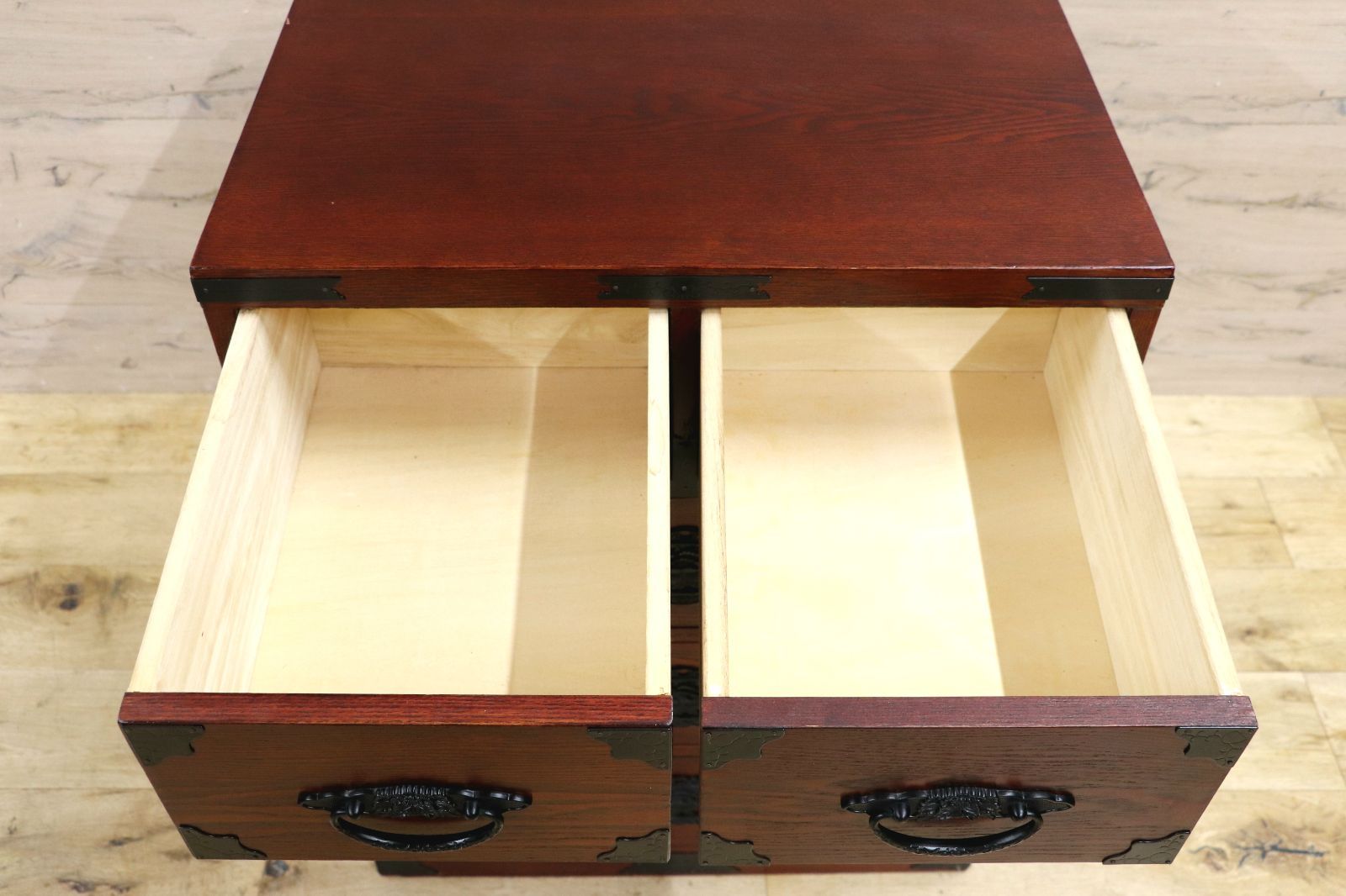 GMIS481B○民芸家具 欅材 整理箪笥 時代箪笥 4段チェスト 鉄金具 和