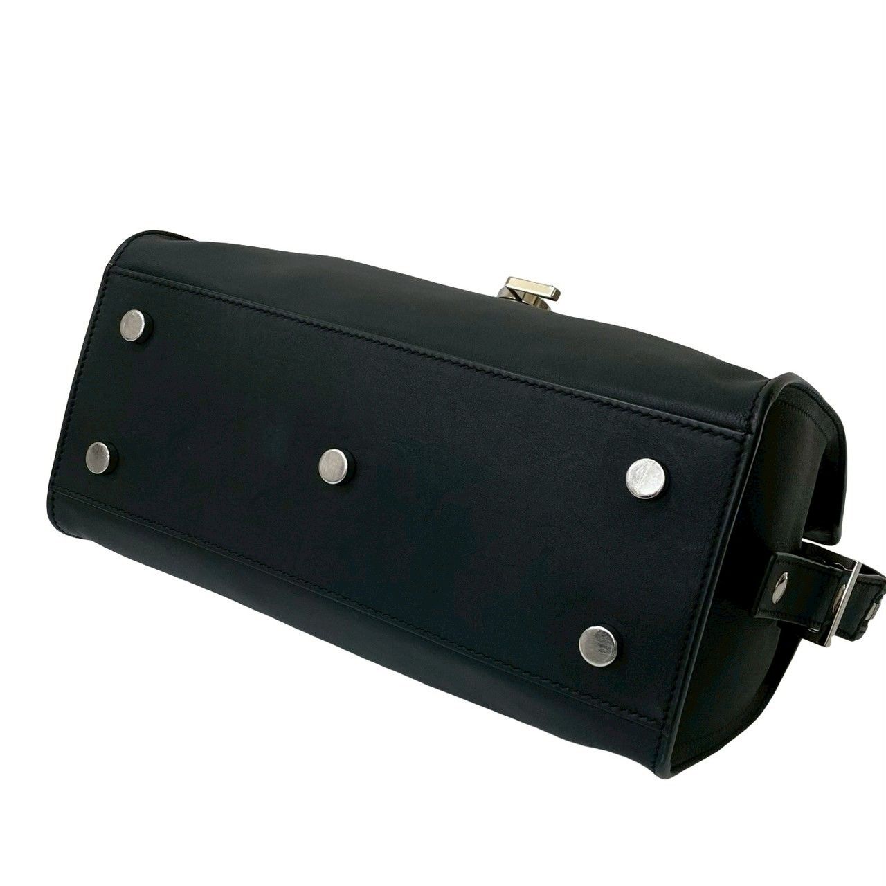 サンローラン ベイビーカバス 2WAY アイボリー 黒YSLロゴ 鑑定済 サンローラン ベイビーカバス 2WAY アイボリー 黒YSLロゴ 鑑定済 SAINT