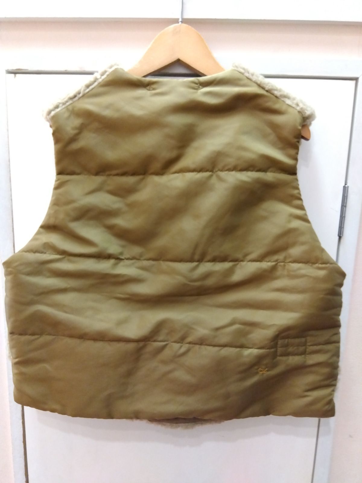 M17 【美品】45R ウールボアナイロンのベスト リバーシブル もこもこ