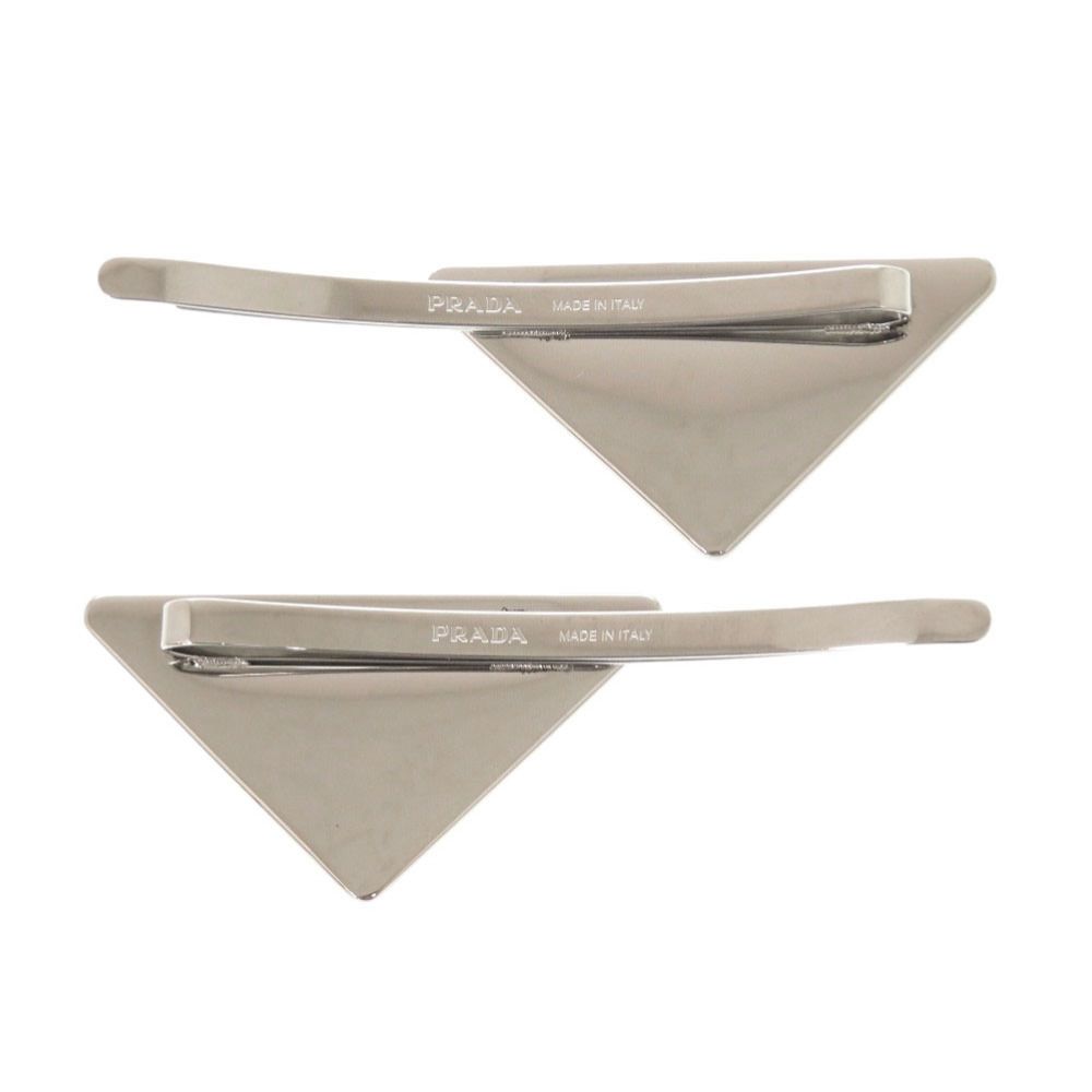 新品同様 プラダ トライアングルロゴ メタル ホワイト シルバー