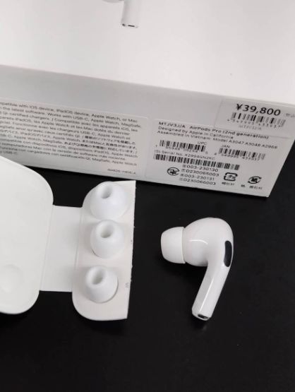 【左耳のみ A3048】AirPods Pro 第2世代　MTJV3J/A Apple Apple AirPods Pro 2 左イヤホンのみ USED美品 エアーポッズ