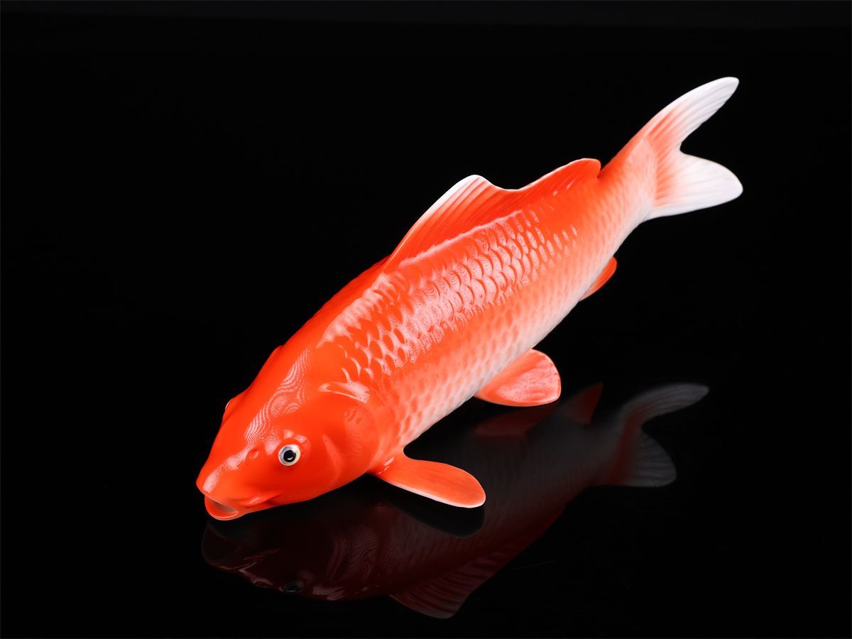 Noritake 【ノリタケ】 赤鯉 置物 体長26㎝／時代の擦れあり 本物保証I