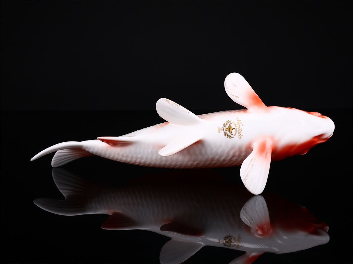 Noritake 【ノリタケ】 赤鯉 置物 体長26㎝／時代の擦れあり 本物保証I
