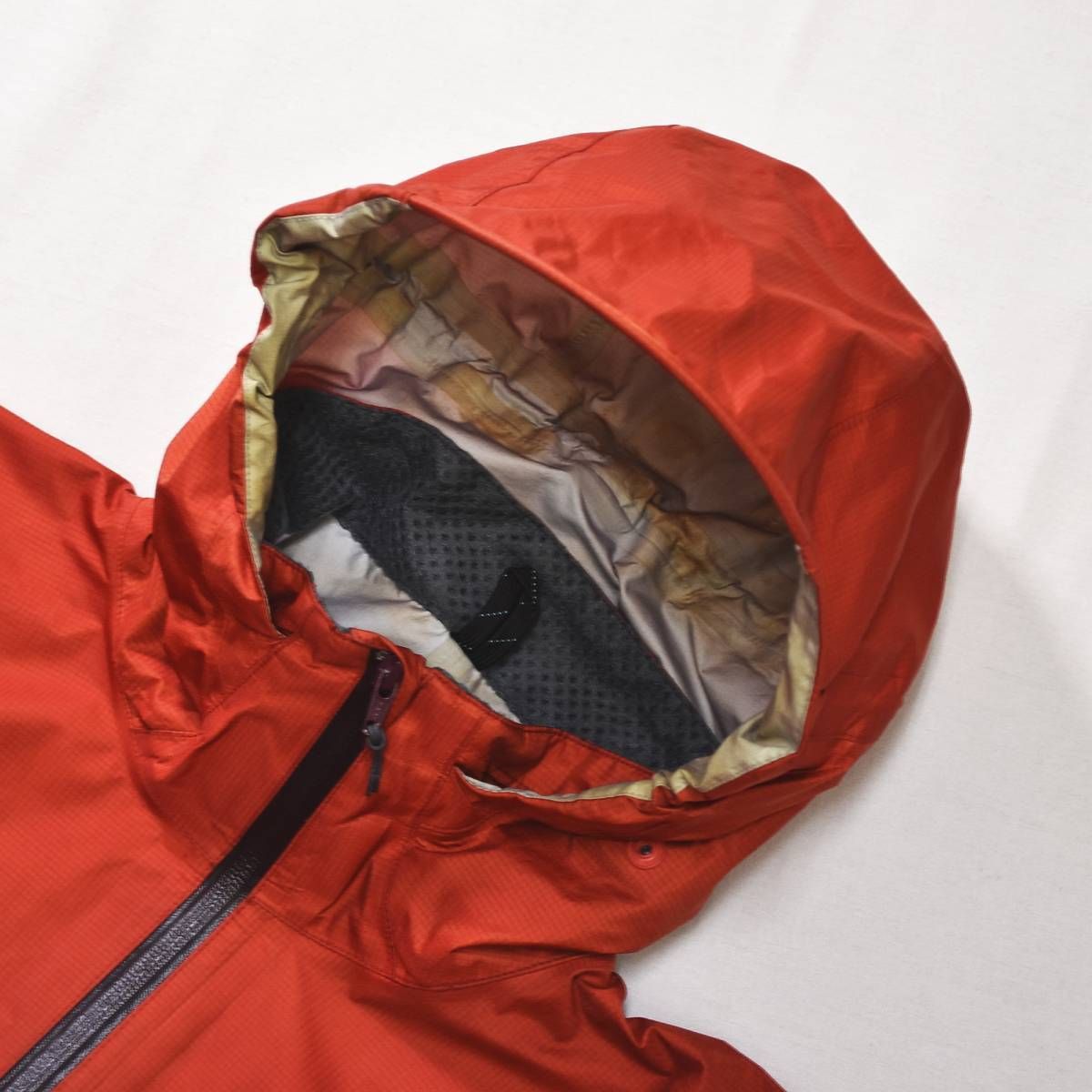 マウンテンパーカー レインジャケット